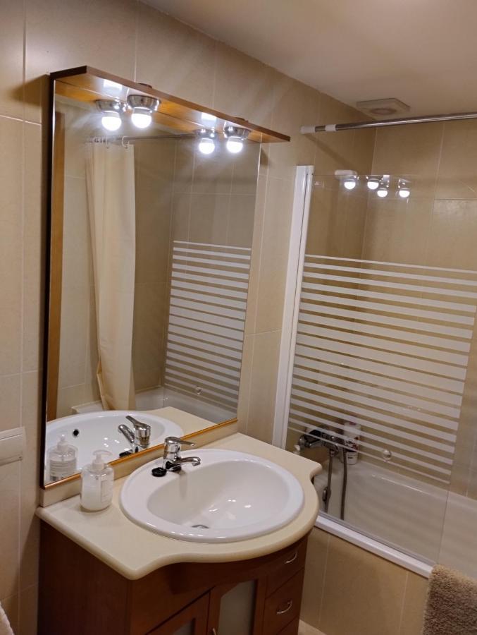 Apartamentos Canana De Vega Flix Buitenkant foto