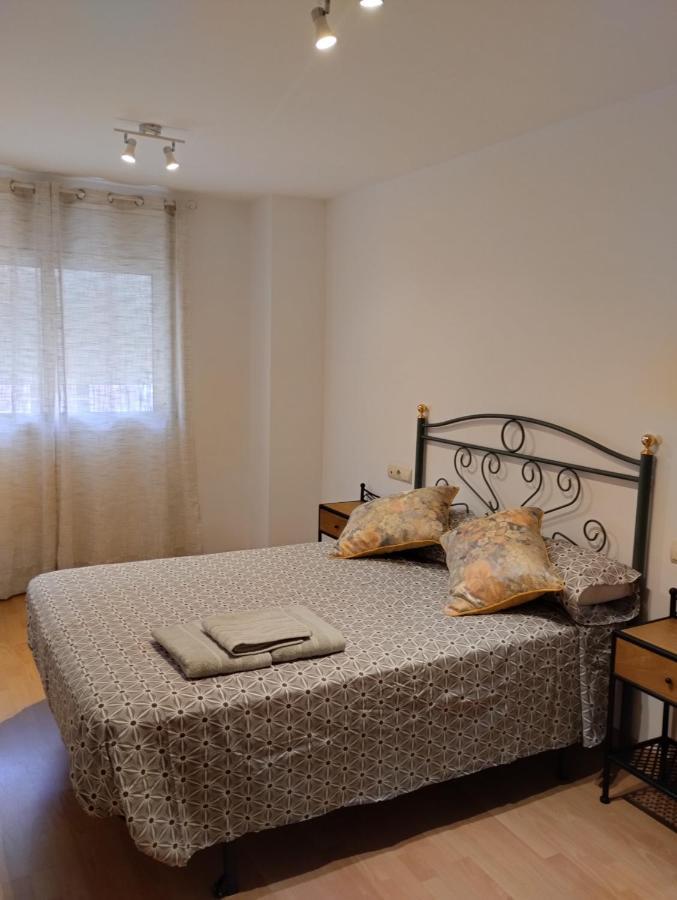 Apartamentos Canana De Vega Flix Buitenkant foto