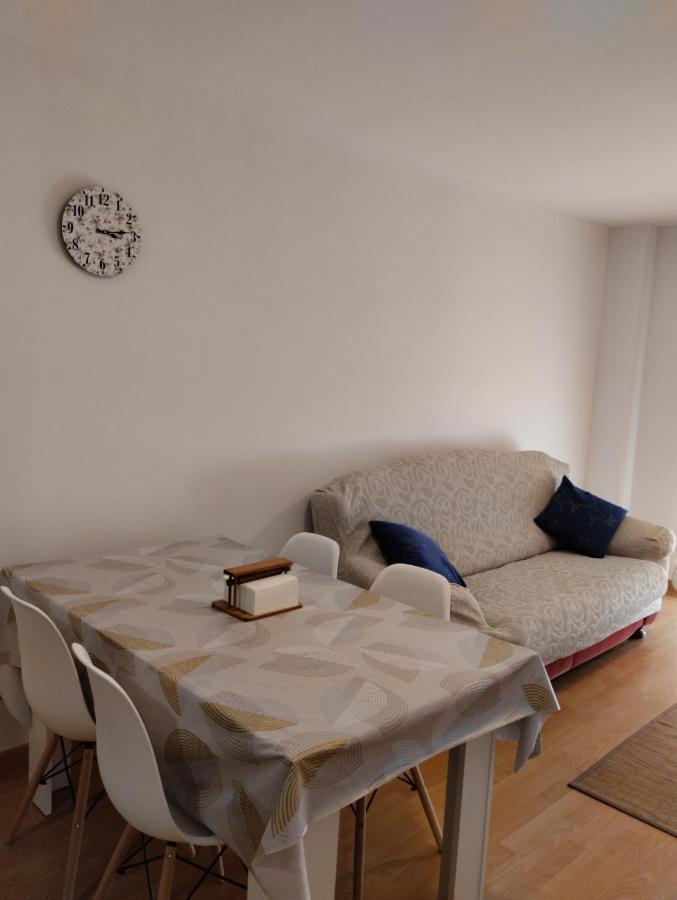 Apartamentos Canana De Vega Flix Buitenkant foto