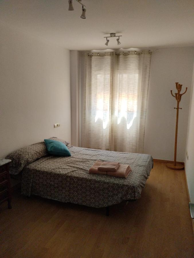 Apartamentos Canana De Vega Flix Buitenkant foto